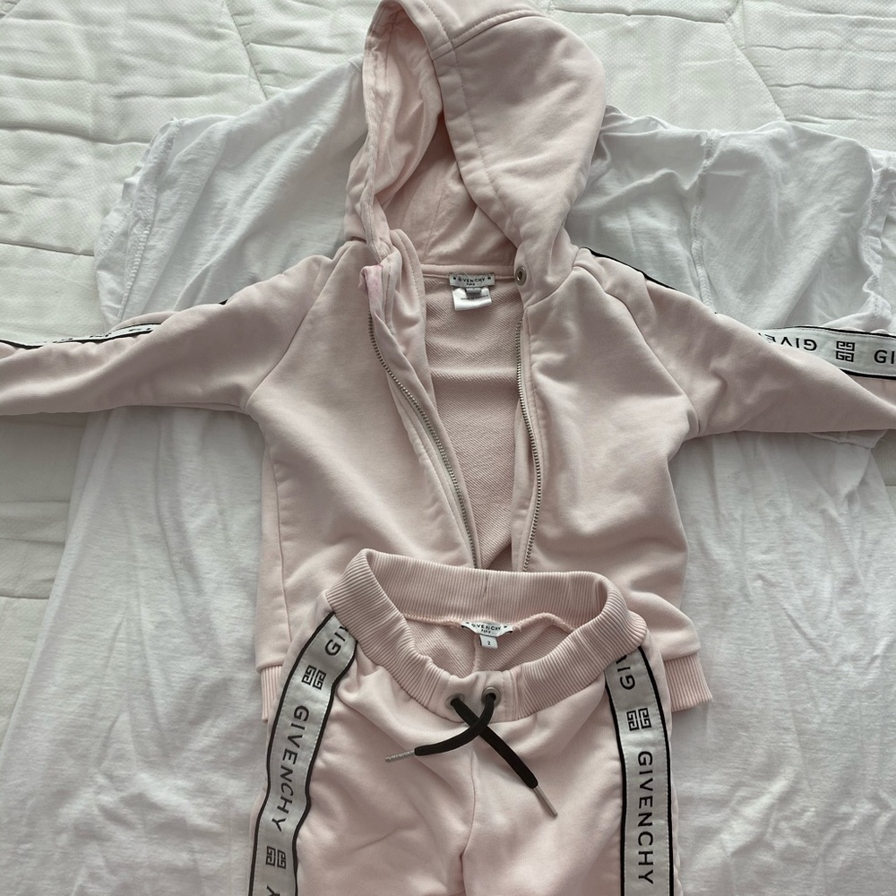 Givency girls track suit size 2